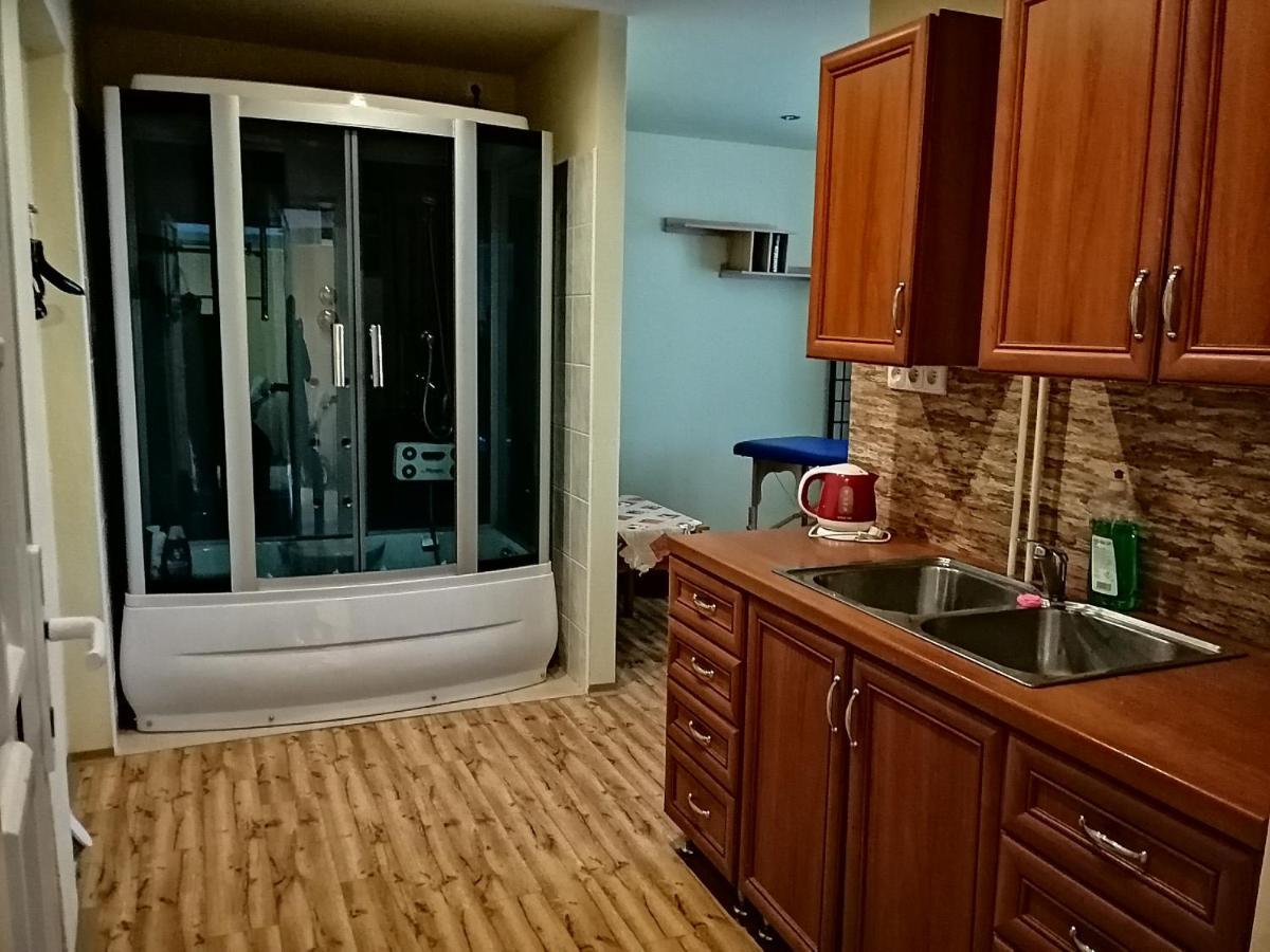 Отель Privat Bohemia Шатов Экстерьер фото